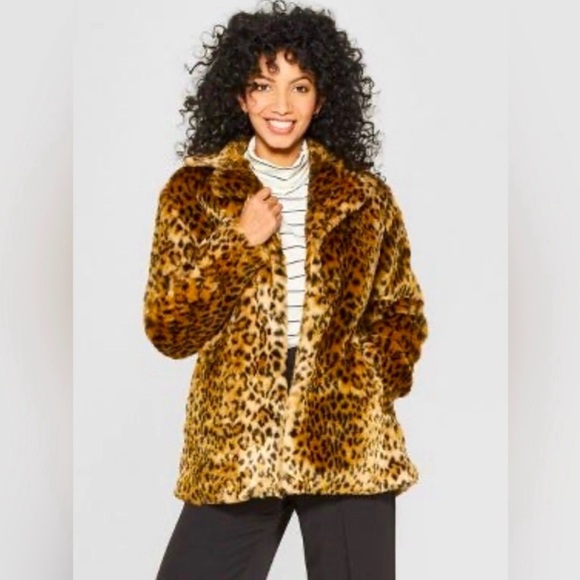 ⚡️SALE⚡️Faux Fur Leopard Coat - Picture 2 of 7